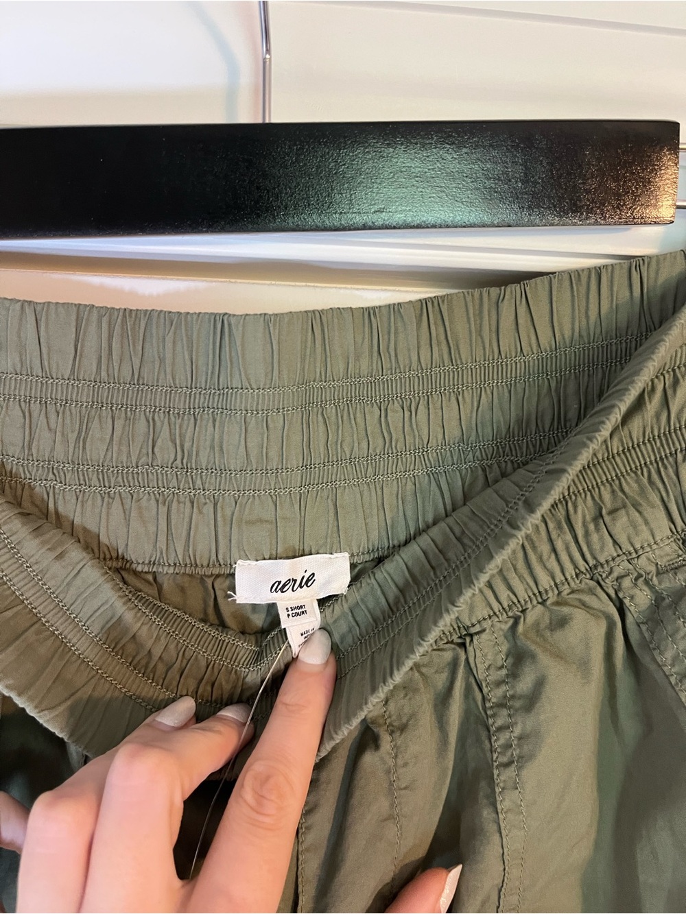 Aerie Easiest Cargo Pant Olive Green Size Small NWT - Picture 8 of 10